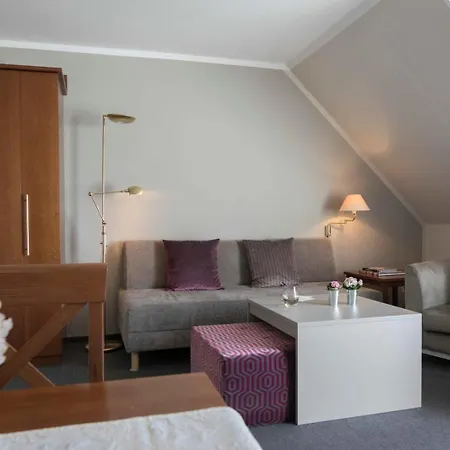 아파트 Gaestehaus Orion - 3 *