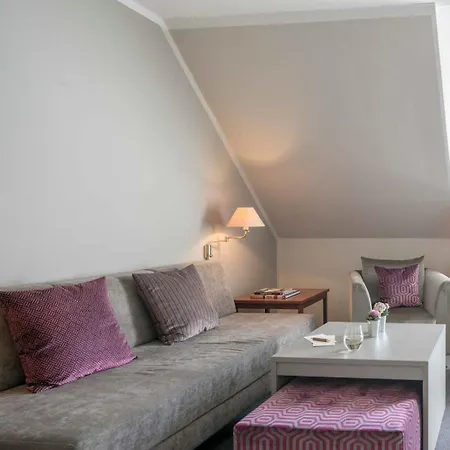 아파트 Gaestehaus Orion - 3 *